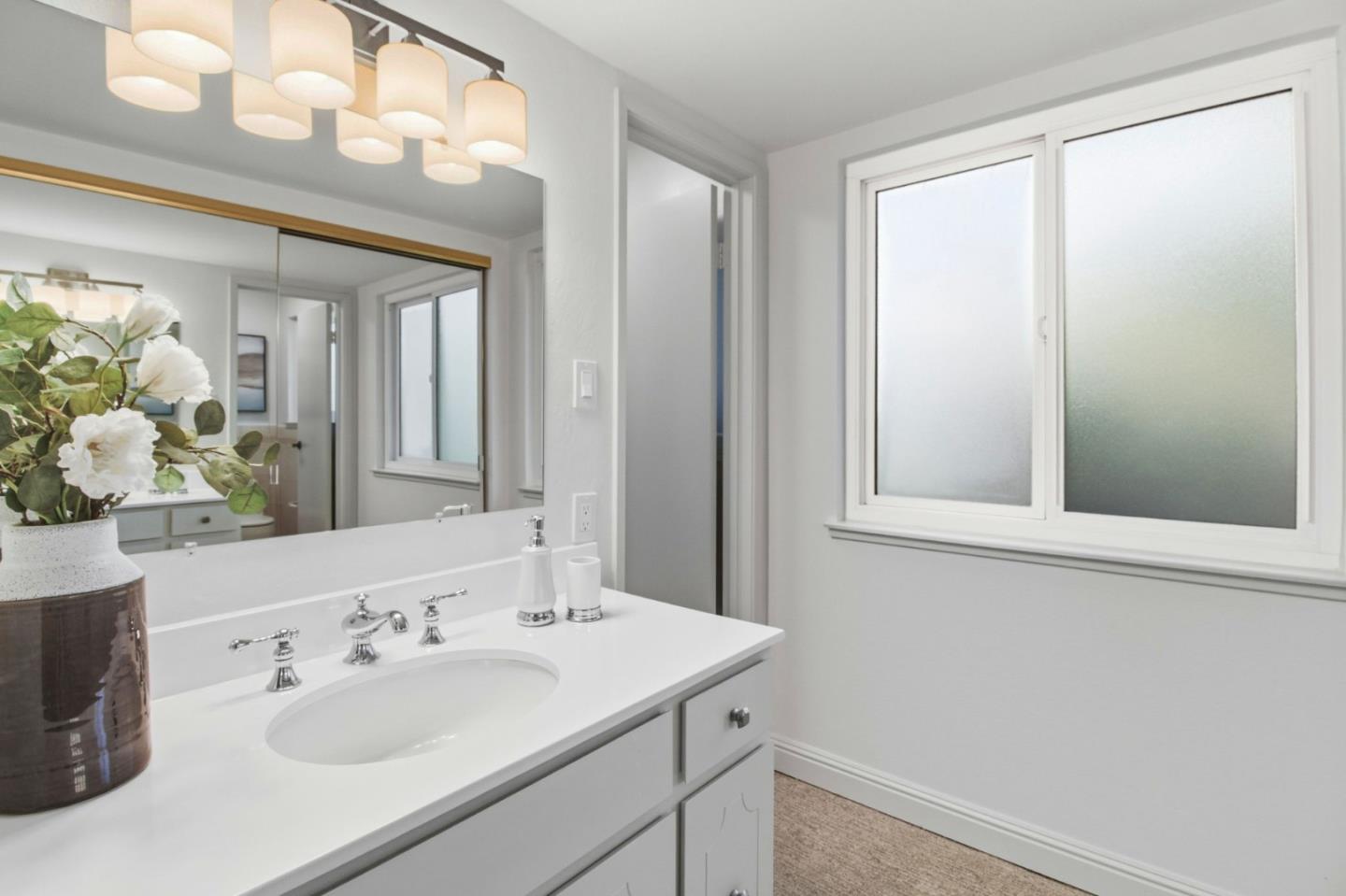 Detail Gallery Image 36 of 53 For 1912 Los Altos Dr, San Mateo,  CA 94402 - 4 Beds | 3 Baths