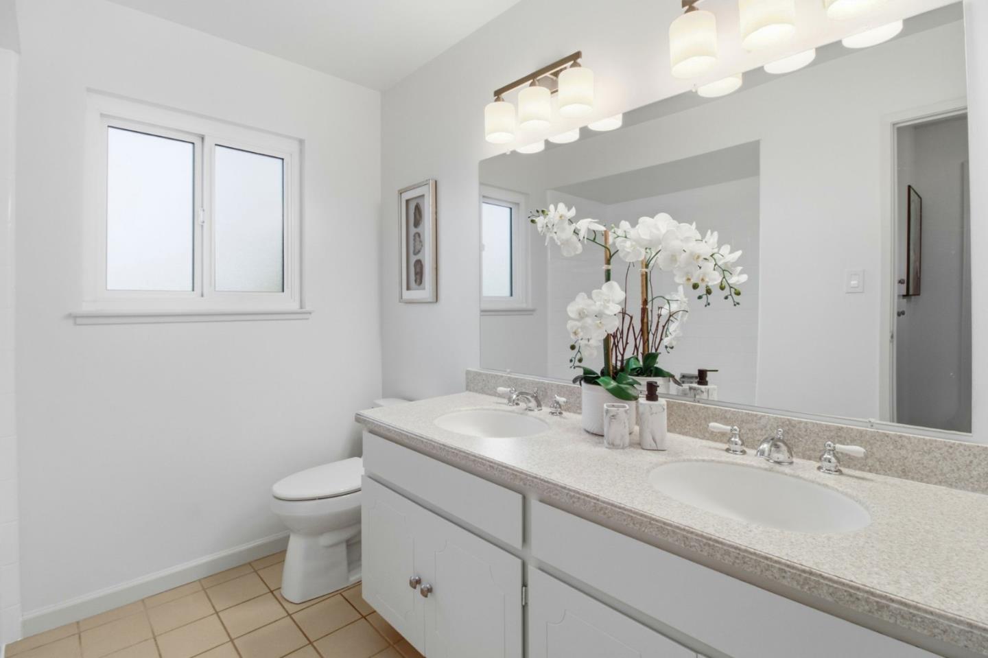 Detail Gallery Image 39 of 53 For 1912 Los Altos Dr, San Mateo,  CA 94402 - 4 Beds | 3 Baths