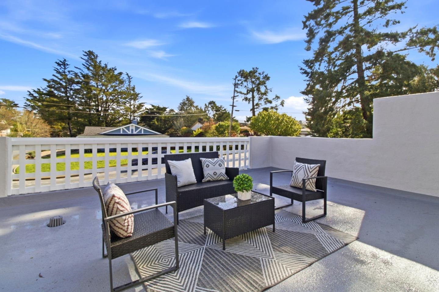 Detail Gallery Image 49 of 53 For 1912 Los Altos Dr, San Mateo,  CA 94402 - 4 Beds | 3 Baths