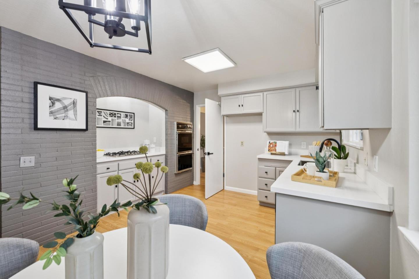 Detail Gallery Image 15 of 52 For 950 Gull Ave, Foster City,  CA 94404 - 4 Beds | 3 Baths