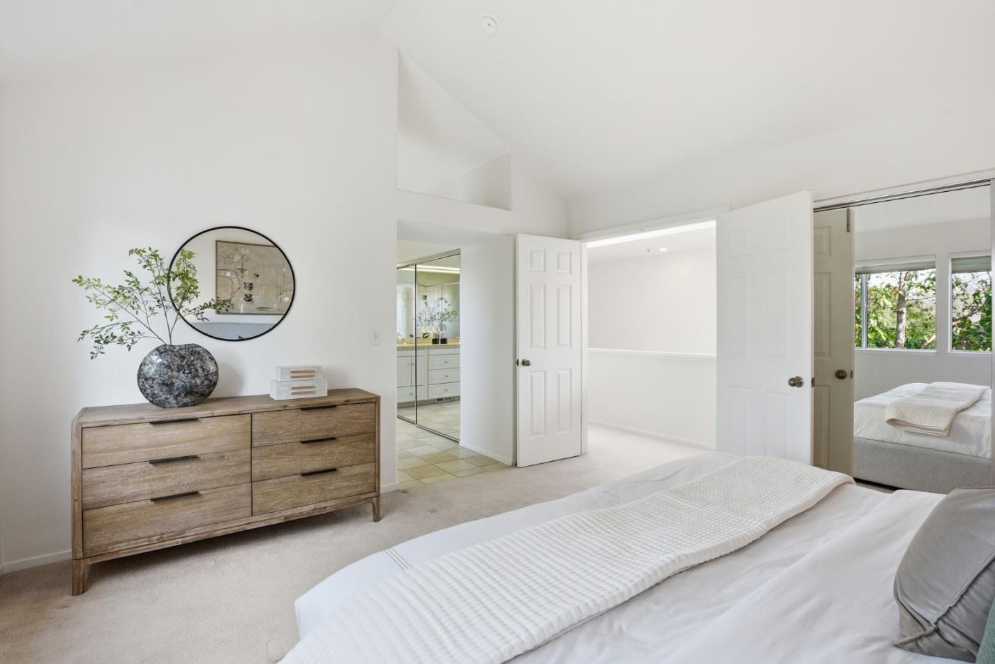 Detail Gallery Image 14 of 30 For 832 Sovereign Way, Redwood Shores,  CA 94065 - 2 Beds | 2 Baths