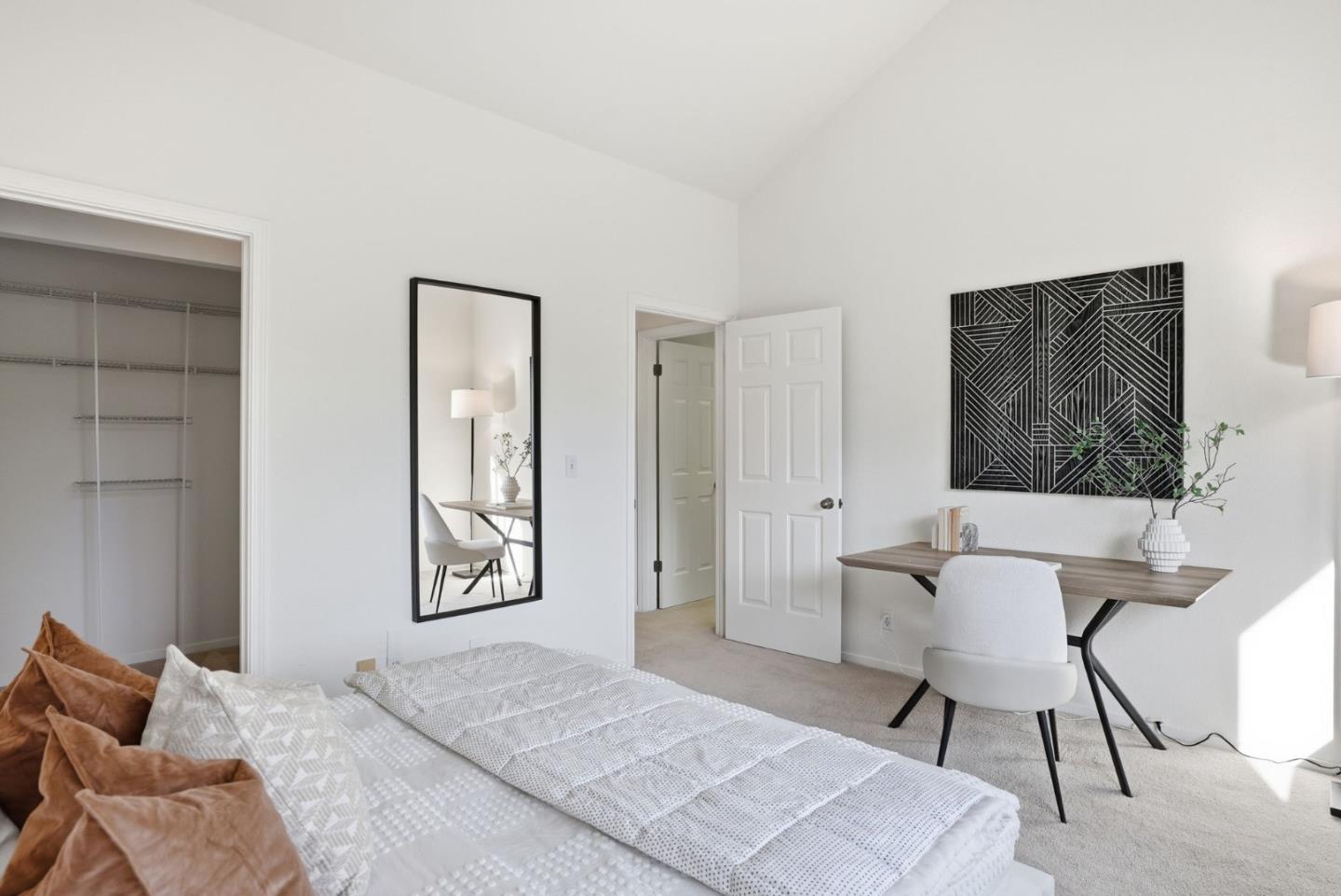 Detail Gallery Image 19 of 30 For 832 Sovereign Way, Redwood Shores,  CA 94065 - 2 Beds | 2 Baths