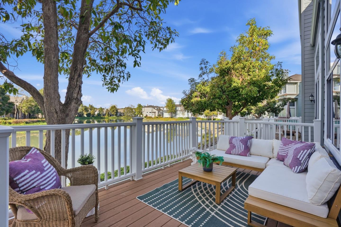 Detail Gallery Image 22 of 30 For 832 Sovereign Way, Redwood Shores,  CA 94065 - 2 Beds | 2 Baths