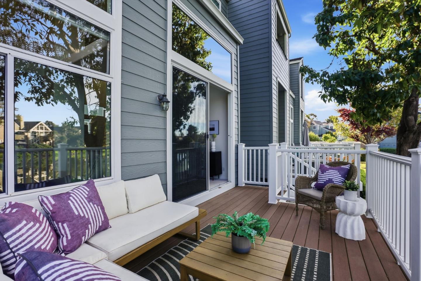 Detail Gallery Image 23 of 30 For 832 Sovereign Way, Redwood Shores,  CA 94065 - 2 Beds | 2 Baths