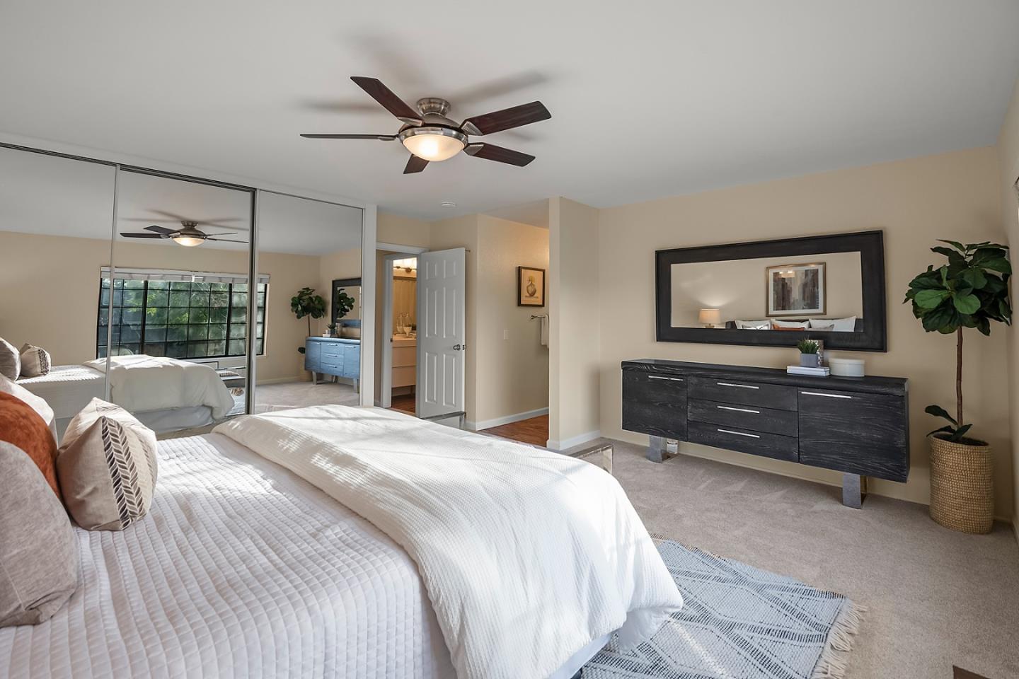 Detail Gallery Image 14 of 27 For 5252 Rio Lobo Dr, San Jose,  CA 95136 - 4 Beds | 2 Baths