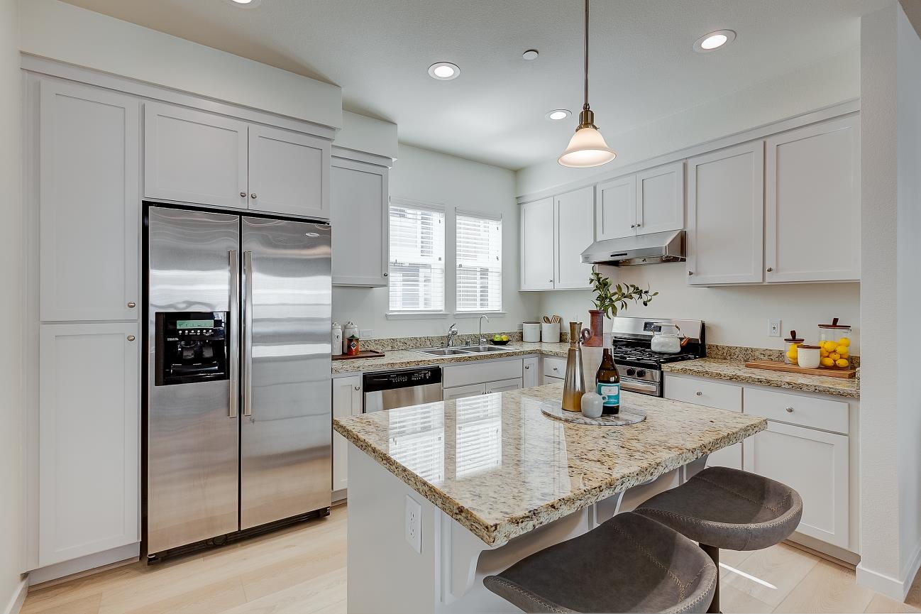 Detail Gallery Image 19 of 41 For 1908 Newbury Dr, Mountain View,  CA 94043 - 4 Beds | 3/1 Baths