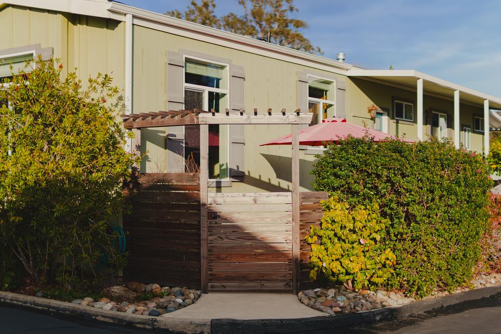 Detail Gallery Image 29 of 38 For 27 Pepperwood Way #27,  Soquel,  CA 95073 - 3 Beds | 2 Baths