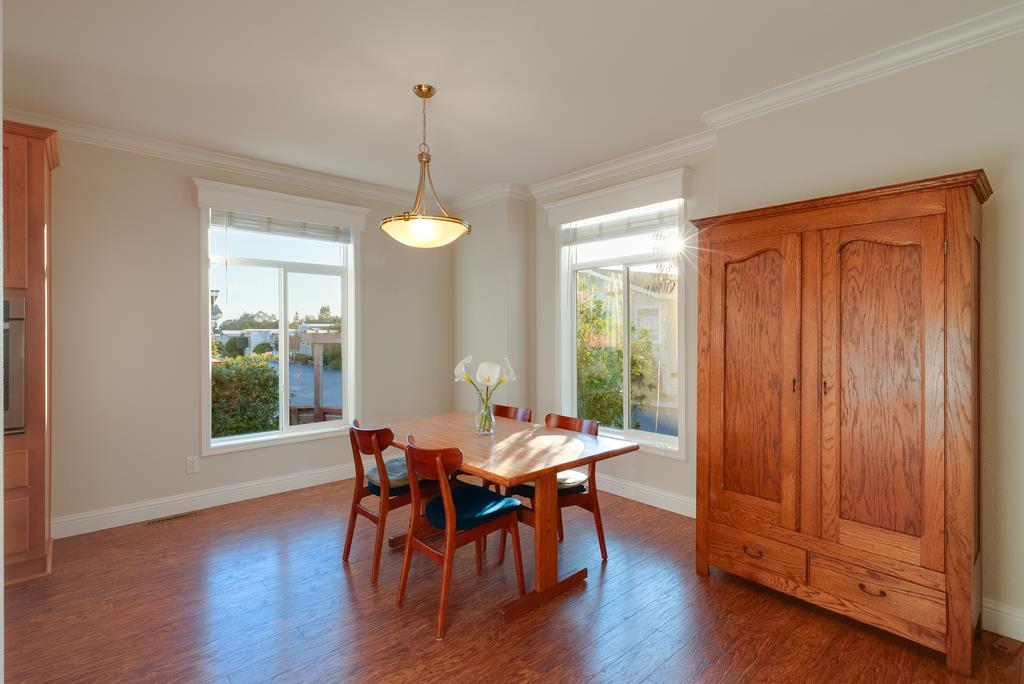 Detail Gallery Image 4 of 38 For 27 Pepperwood Way #27,  Soquel,  CA 95073 - 3 Beds | 2 Baths