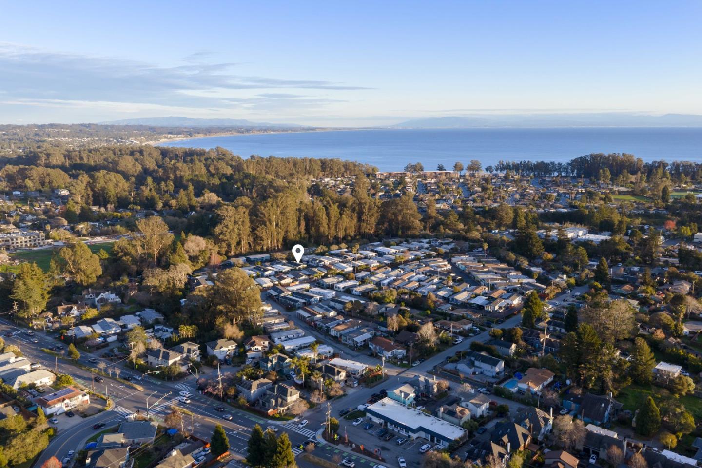 Detail Gallery Image 5 of 38 For 27 Pepperwood Way #27,  Soquel,  CA 95073 - 3 Beds | 2 Baths