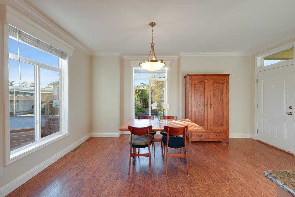 Detail Gallery Image 9 of 38 For 27 Pepperwood Way #27,  Soquel,  CA 95073 - 3 Beds | 2 Baths