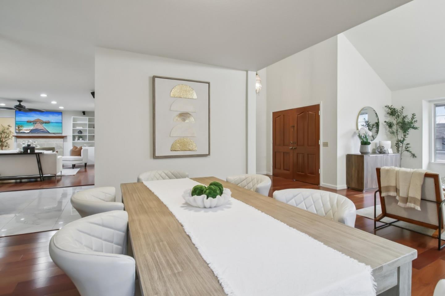 Detail Gallery Image 16 of 73 For 4142 Littleworth Way, San Jose,  CA 95135 - 5 Beds | 3 Baths