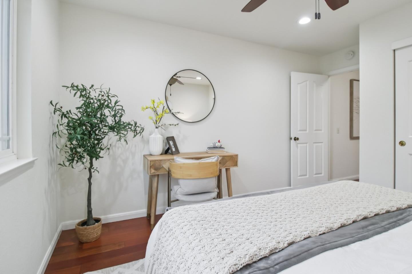 Detail Gallery Image 35 of 73 For 4142 Littleworth Way, San Jose,  CA 95135 - 5 Beds | 3 Baths