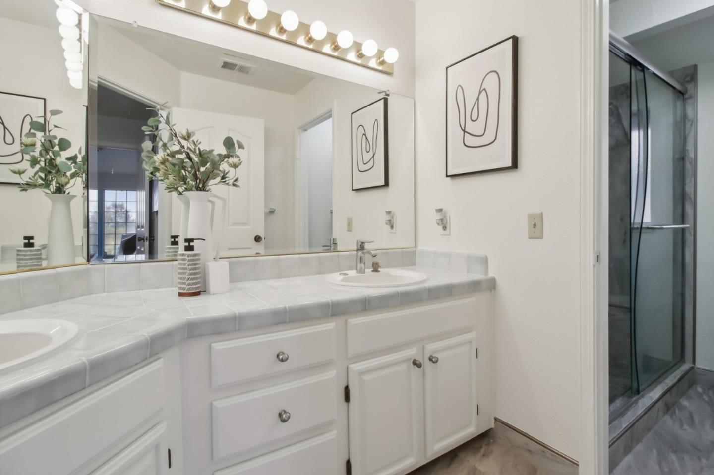 Detail Gallery Image 37 of 73 For 4142 Littleworth Way, San Jose,  CA 95135 - 5 Beds | 3 Baths