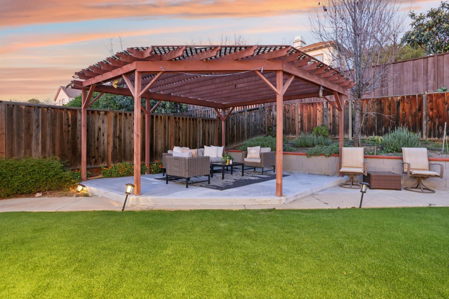 Detail Gallery Image 91 of 107 For 4142 Littleworth Way, San Jose,  CA 95135 - 5 Beds | 3 Baths