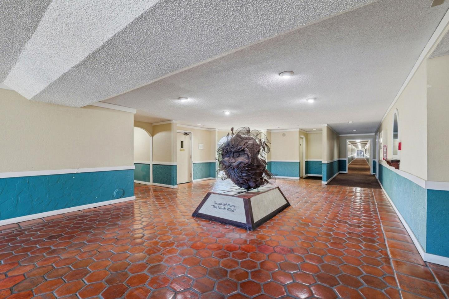 Detail Gallery Image 3 of 44 For 1750 Halford Ave #215,  Santa Clara,  CA 95051 - 1 Beds | 1 Baths