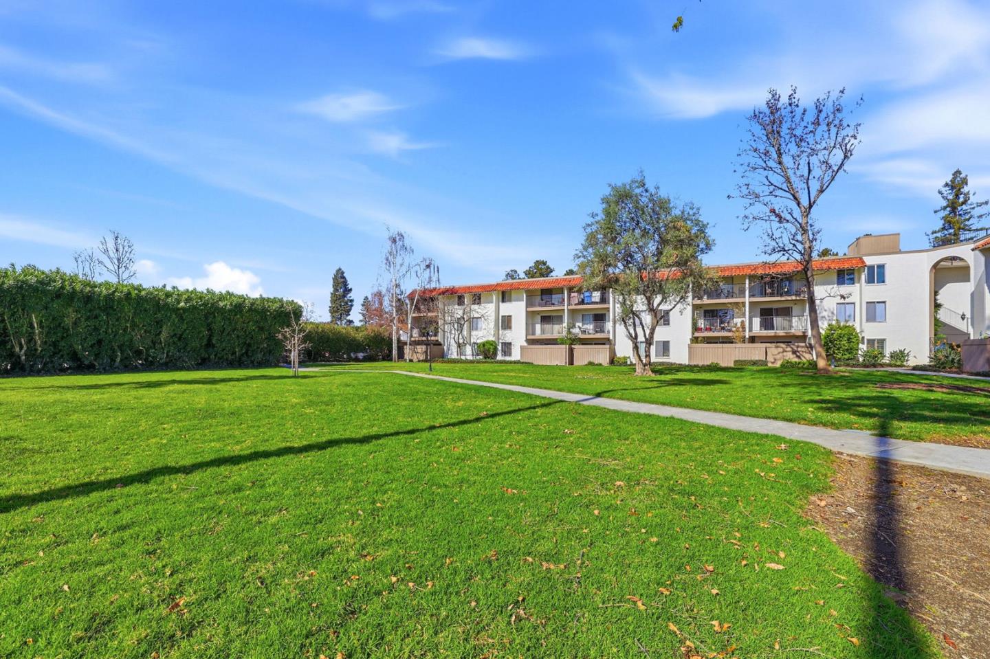 Detail Gallery Image 32 of 44 For 1750 Halford Ave #215,  Santa Clara,  CA 95051 - 1 Beds | 1 Baths