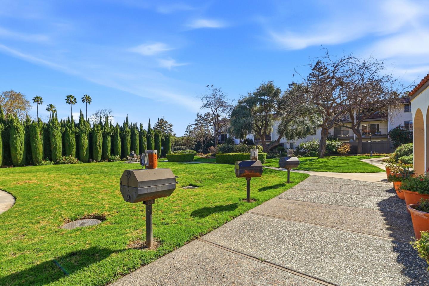 Detail Gallery Image 34 of 44 For 1750 Halford Ave #215,  Santa Clara,  CA 95051 - 1 Beds | 1 Baths