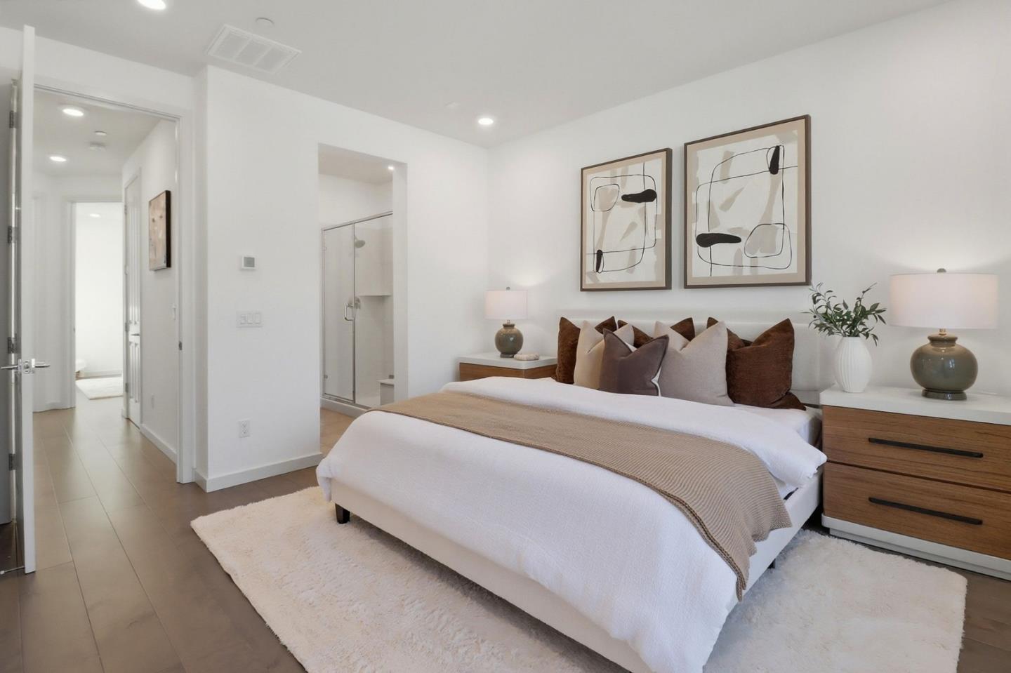 Detail Gallery Image 19 of 38 For 537 San Lorenzo Ter #2,  Sunnyvale,  CA 94085 - 3 Beds | 2/2 Baths