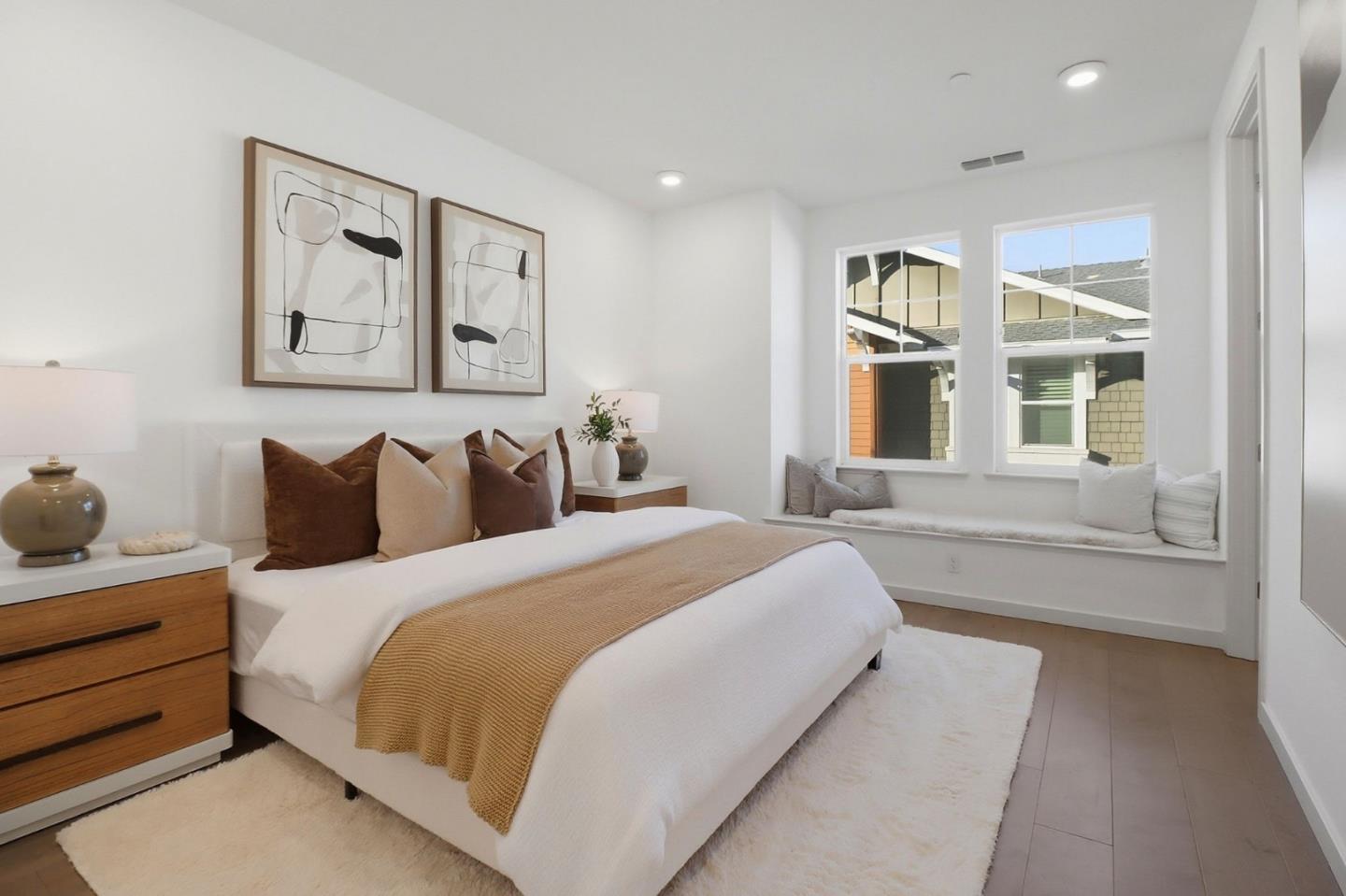 Detail Gallery Image 22 of 38 For 537 San Lorenzo Ter #2,  Sunnyvale,  CA 94085 - 3 Beds | 2/2 Baths