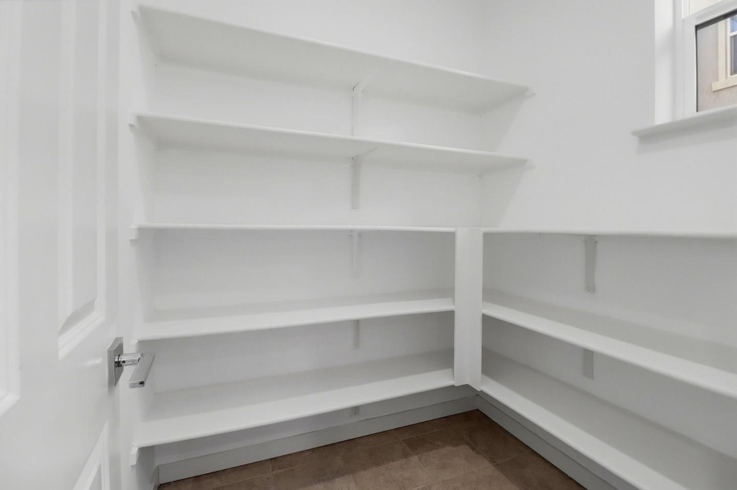 Detail Gallery Image 27 of 38 For 537 San Lorenzo Ter #2,  Sunnyvale,  CA 94085 - 3 Beds | 2/2 Baths