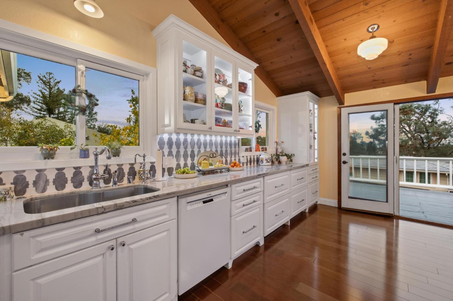 Detail Gallery Image 16 of 53 For 22215 Quinterno Ct, Cupertino,  CA 95014 - 4 Beds | 3 Baths