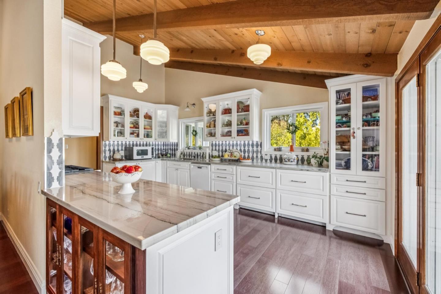 Detail Gallery Image 17 of 53 For 22215 Quinterno Ct, Cupertino,  CA 95014 - 4 Beds | 3 Baths