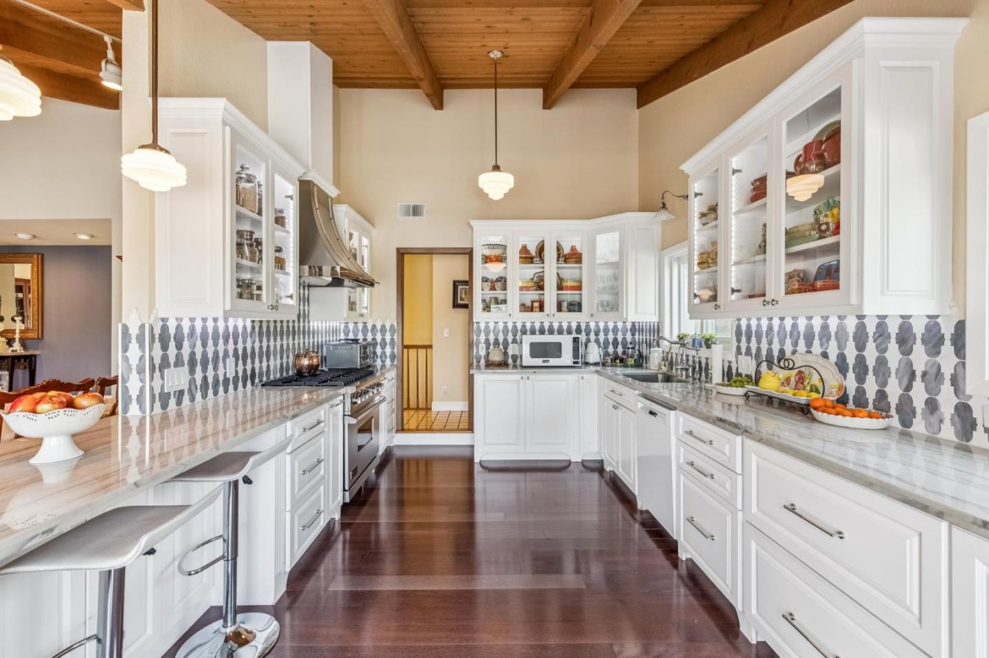 Detail Gallery Image 18 of 53 For 22215 Quinterno Ct, Cupertino,  CA 95014 - 4 Beds | 3 Baths