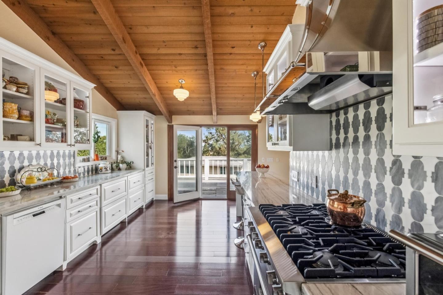 Detail Gallery Image 21 of 53 For 22215 Quinterno Ct, Cupertino,  CA 95014 - 4 Beds | 3 Baths