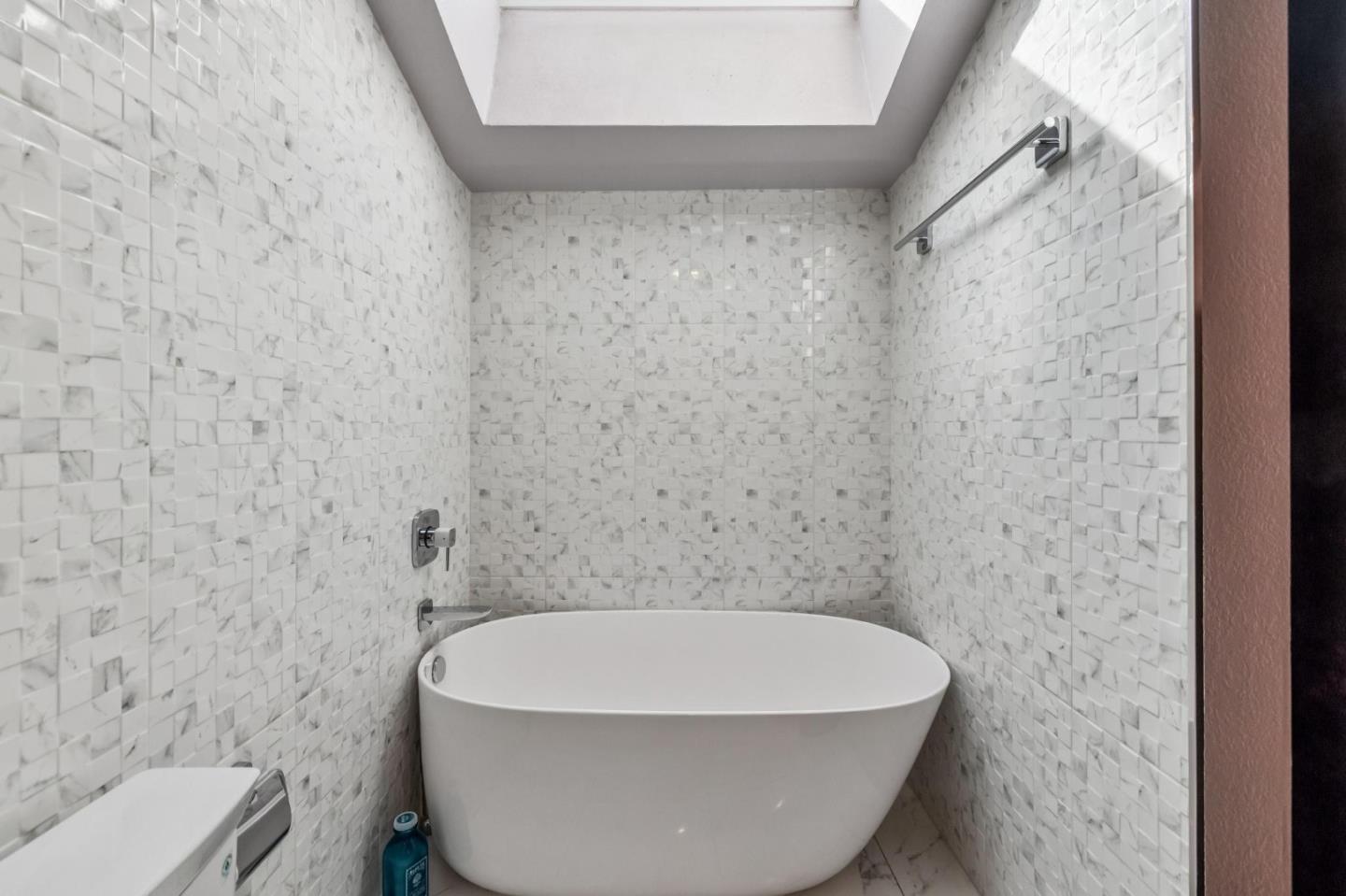 Detail Gallery Image 29 of 53 For 22215 Quinterno Ct, Cupertino,  CA 95014 - 4 Beds | 3 Baths