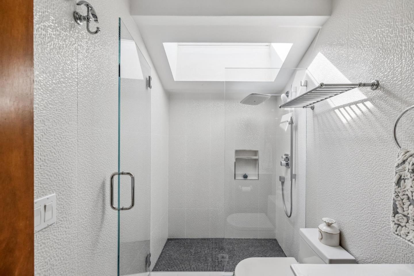 Detail Gallery Image 34 of 53 For 22215 Quinterno Ct, Cupertino,  CA 95014 - 4 Beds | 3 Baths