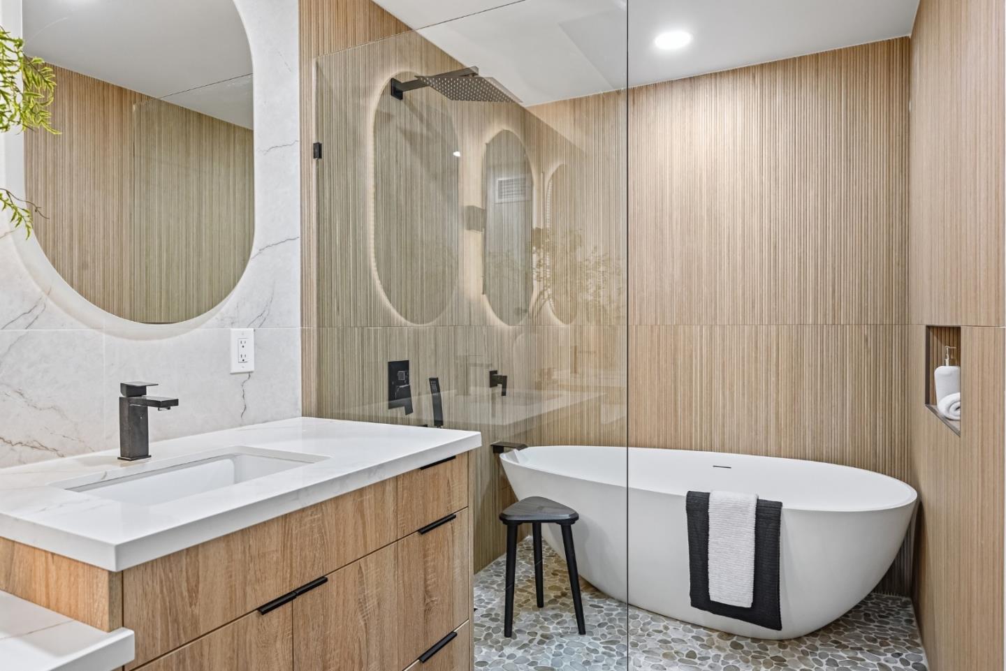 Detail Gallery Image 30 of 69 For 1189 Vanderbilt Ct E, Sunnyvale,  CA 94087 - 5 Beds | 3/1 Baths