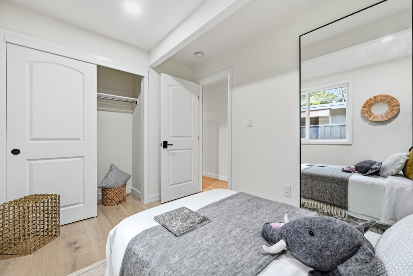 Detail Gallery Image 39 of 69 For 1189 Vanderbilt Ct E, Sunnyvale,  CA 94087 - 5 Beds | 3/1 Baths