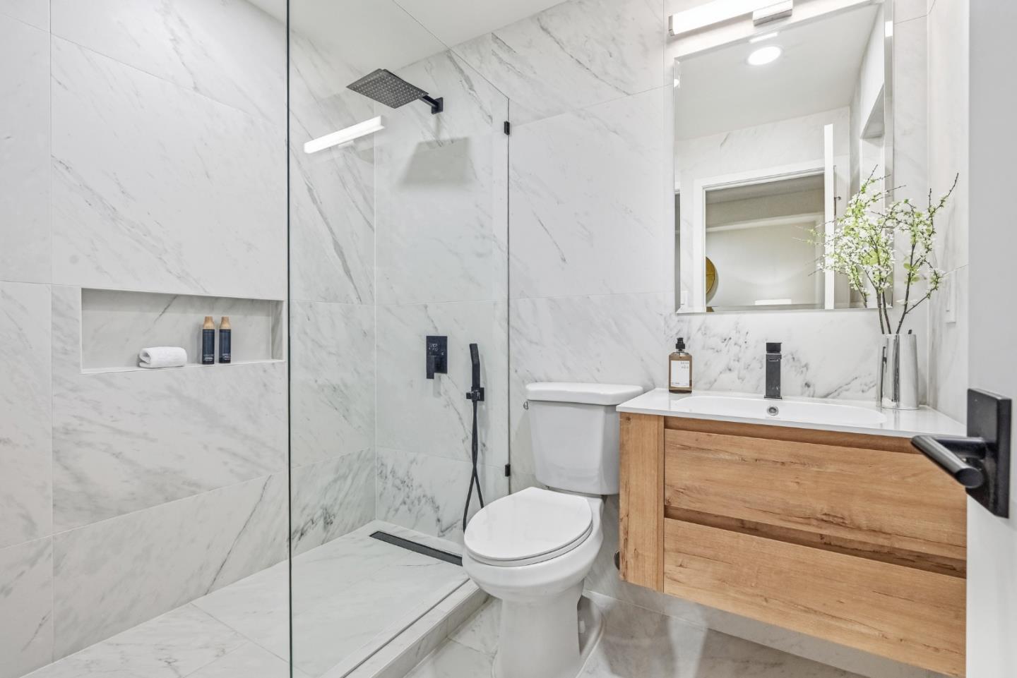 Detail Gallery Image 41 of 69 For 1189 Vanderbilt Ct E, Sunnyvale,  CA 94087 - 5 Beds | 3/1 Baths