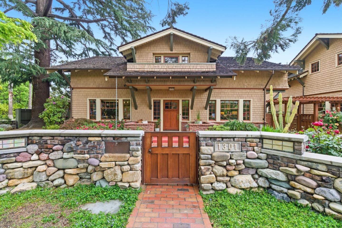 Front Image Thumbnail for ML82035413