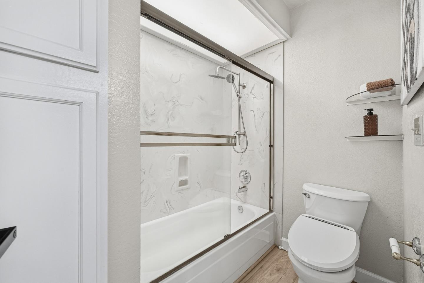 Detail Gallery Image 15 of 40 For 649 La Maison Dr, San Jose,  CA 95128 - 2 Beds | 2 Baths