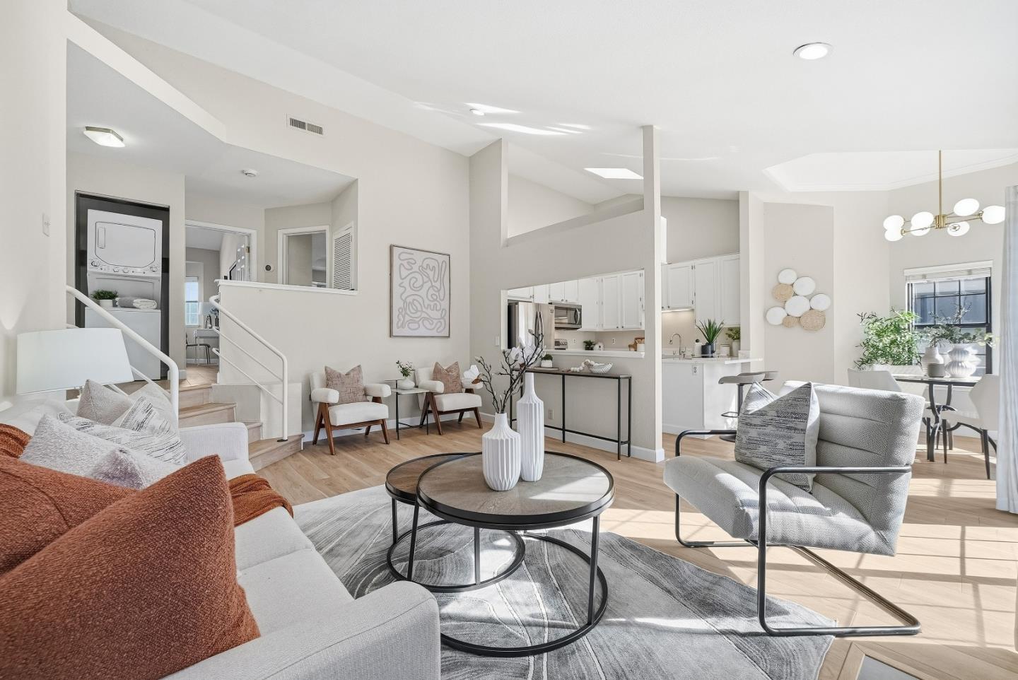 Detail Gallery Image 20 of 40 For 649 La Maison Dr, San Jose,  CA 95128 - 2 Beds | 2 Baths