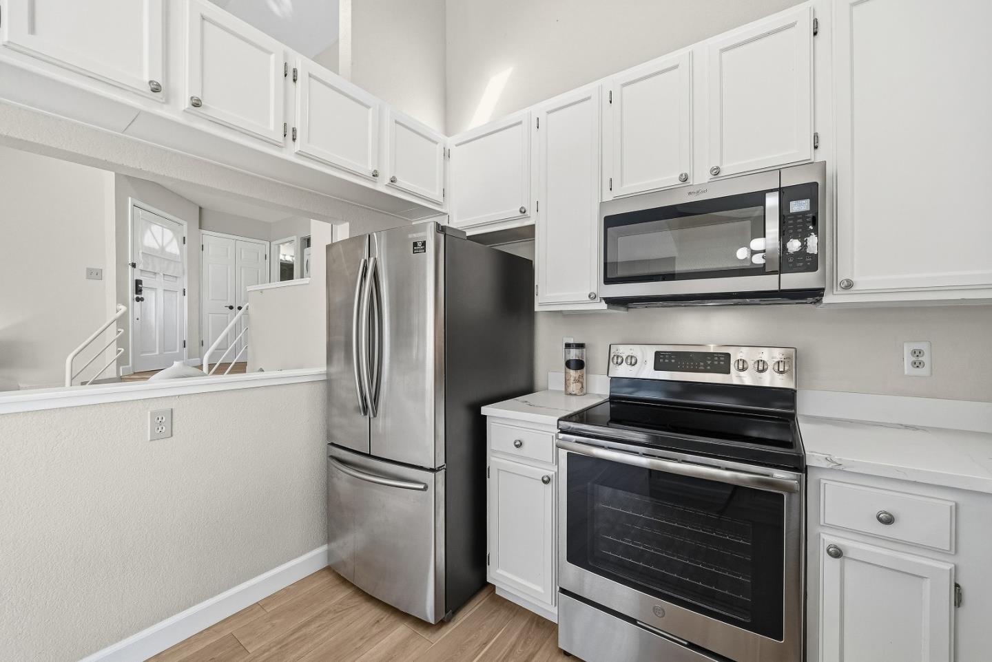 Detail Gallery Image 29 of 40 For 649 La Maison Dr, San Jose,  CA 95128 - 2 Beds | 2 Baths