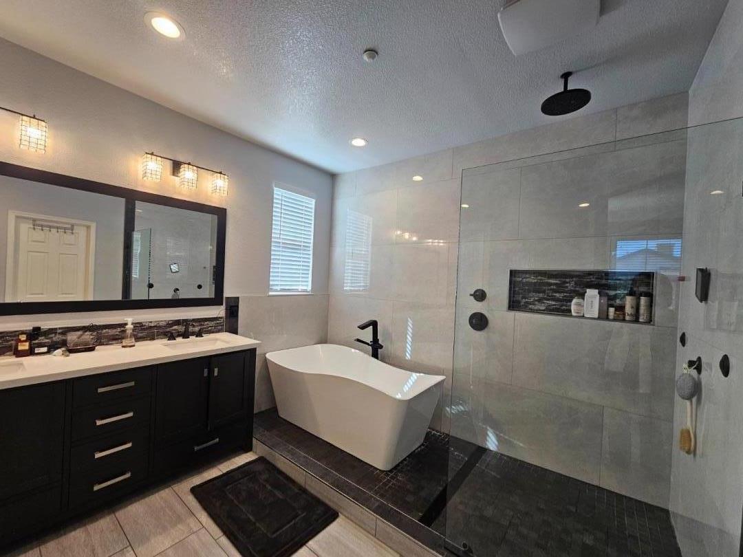 Detail Gallery Image 6 of 6 For 49 Nettle Ct, Oakley,  CA 94561 - 4 Beds | 3 Baths