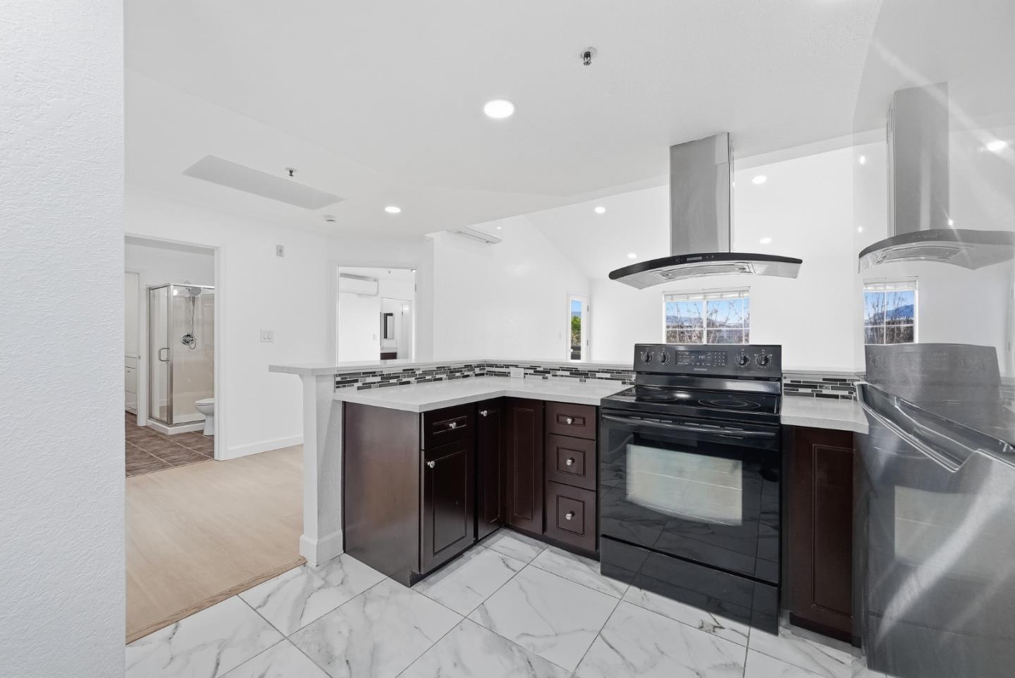 Photo #10: ML82035417 Listing: Photo #10