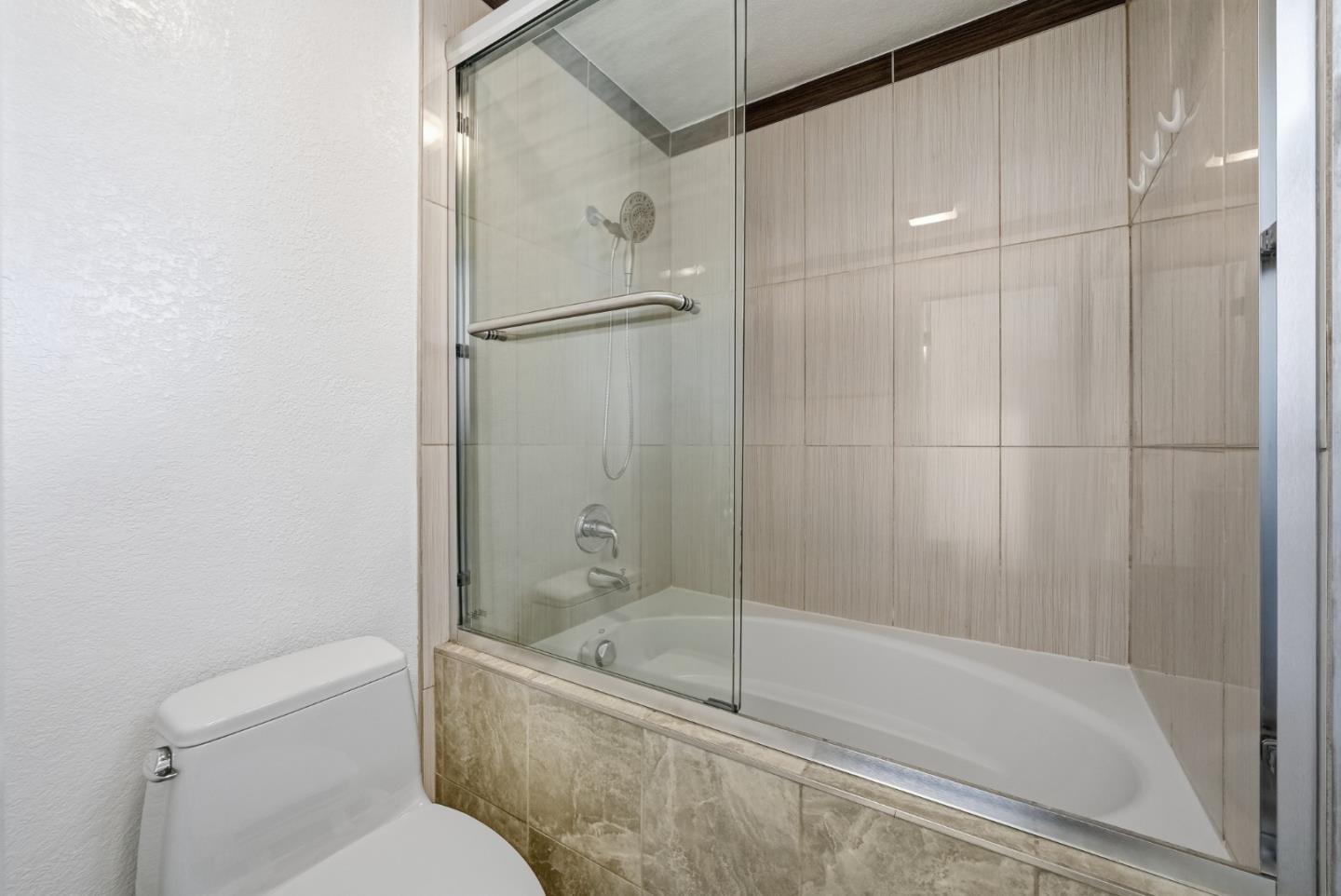 Photo #19: ML82035417 Listing: Photo #19