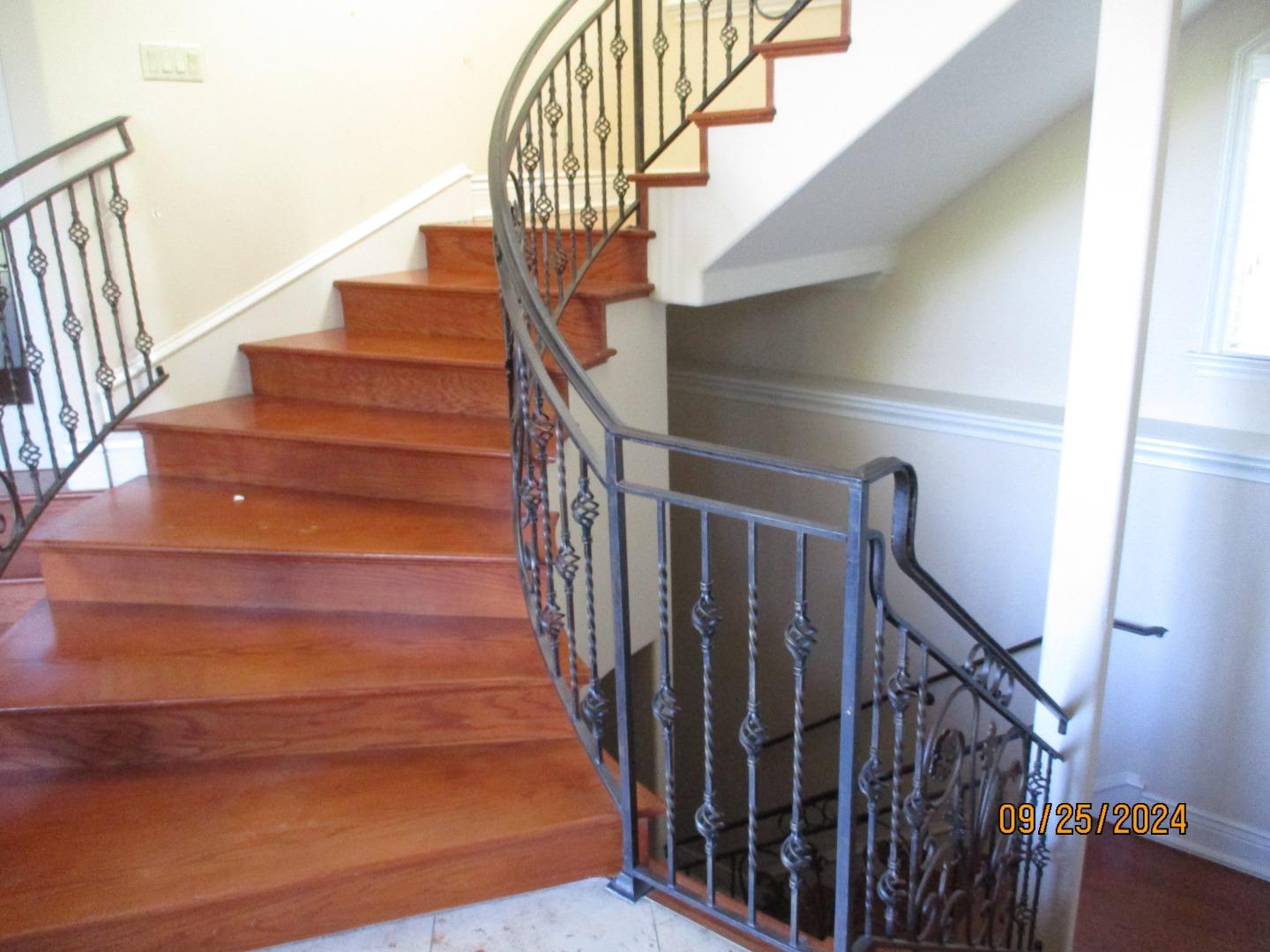 Detail Gallery Image 15 of 29 For 15520 Quito Rd, Monte Sereno,  CA 95030 - 5 Beds | 6/1 Baths