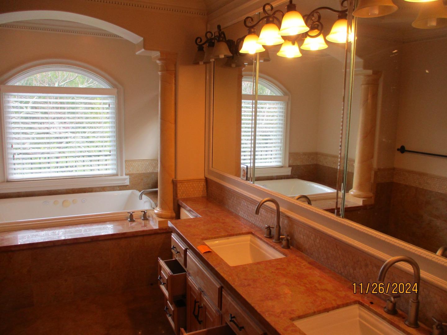 Detail Gallery Image 19 of 29 For 15520 Quito Rd, Monte Sereno,  CA 95030 - 5 Beds | 6/1 Baths