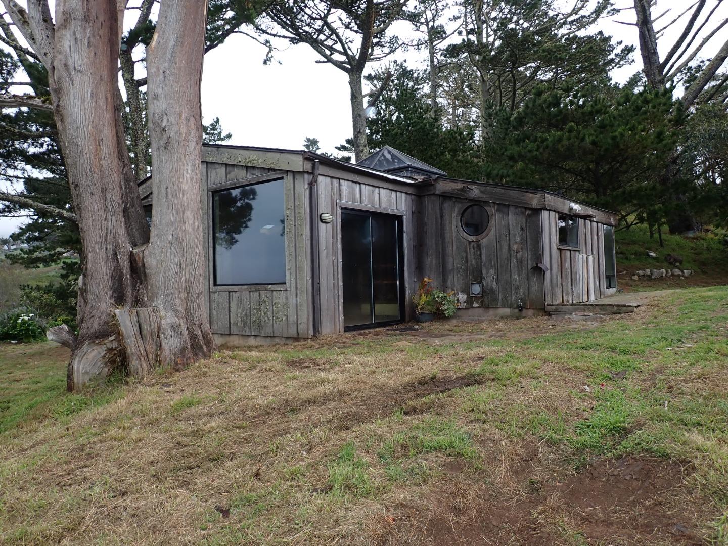 Detail Gallery Image 5 of 27 For 36260 Highway 1, Monterey,  CA 93940 - 1 Beds | 1 Baths