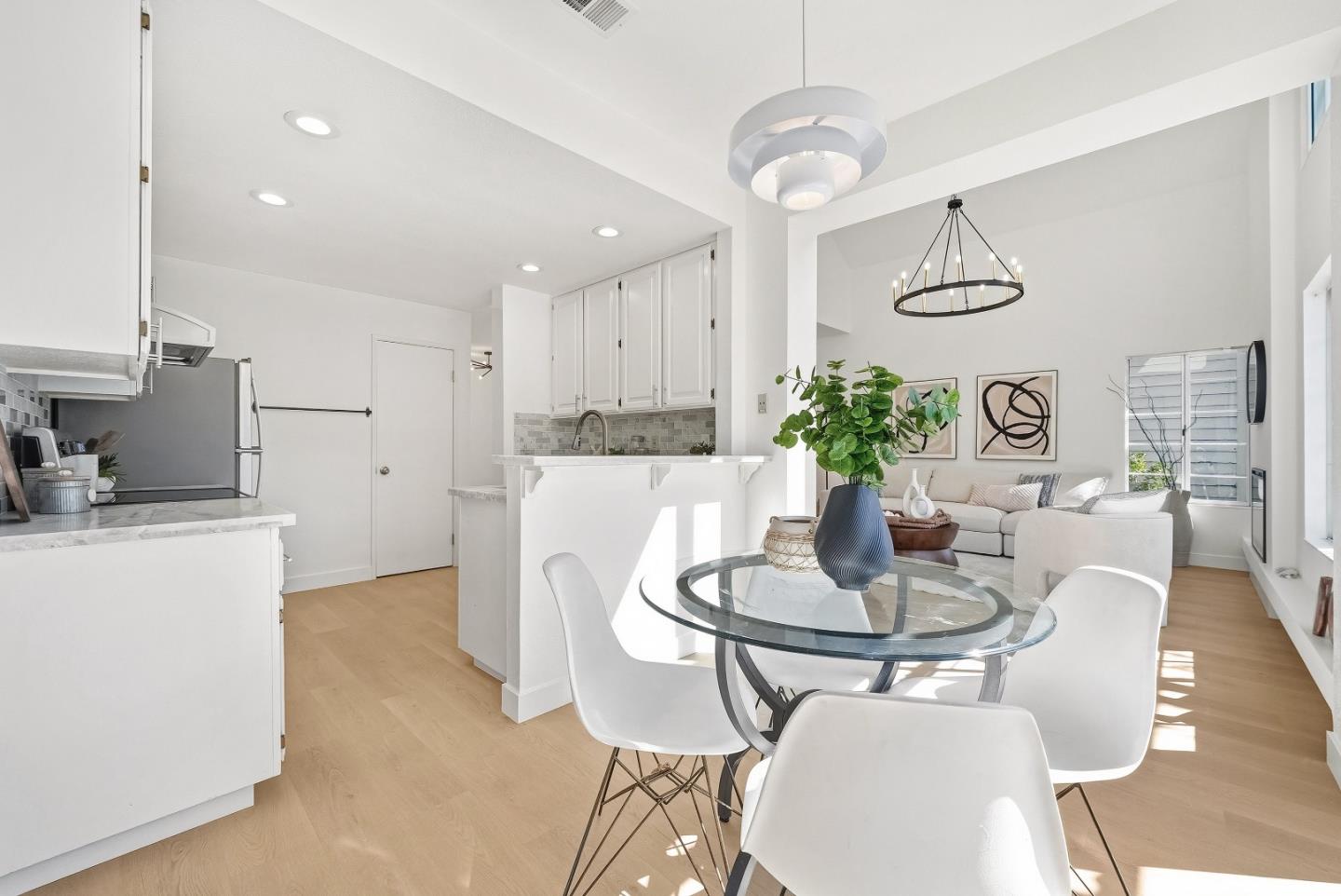 Detail Gallery Image 18 of 51 For 1153 Rosebriar Way, San Jose,  CA 95131 - 4 Beds | 2/1 Baths