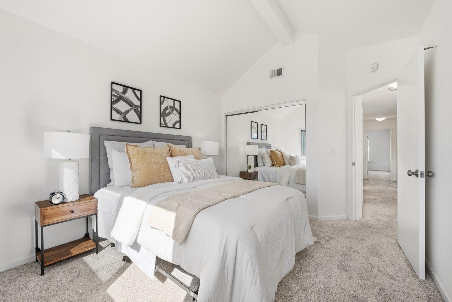 Detail Gallery Image 24 of 51 For 1153 Rosebriar Way, San Jose,  CA 95131 - 4 Beds | 2/1 Baths