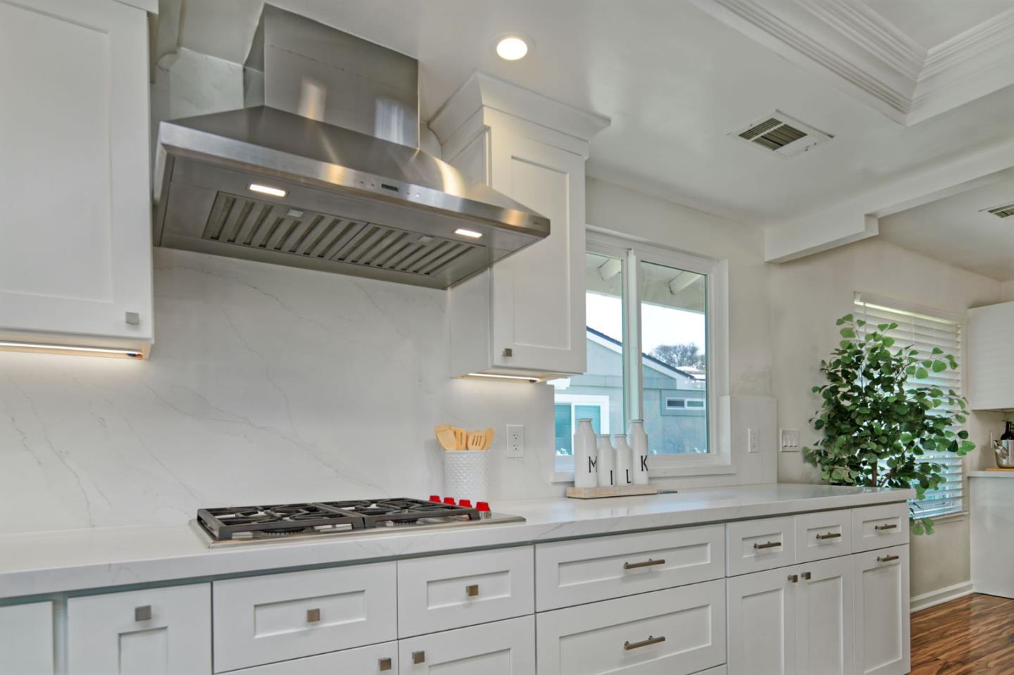 Detail Gallery Image 17 of 38 For 1139 Holly Oak Cir, San Jose,  CA 95120 - 3 Beds | 2 Baths