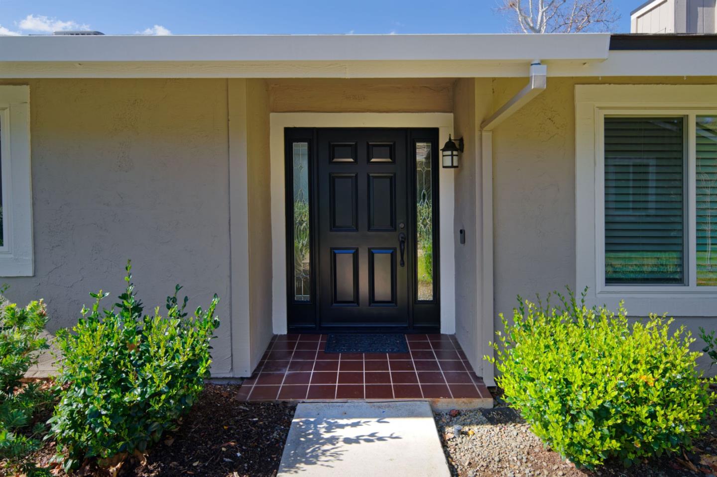 Detail Gallery Image 3 of 38 For 1139 Holly Oak Cir, San Jose,  CA 95120 - 3 Beds | 2 Baths