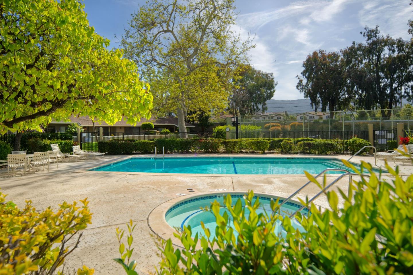 Detail Gallery Image 34 of 38 For 1139 Holly Oak Cir, San Jose,  CA 95120 - 3 Beds | 2 Baths