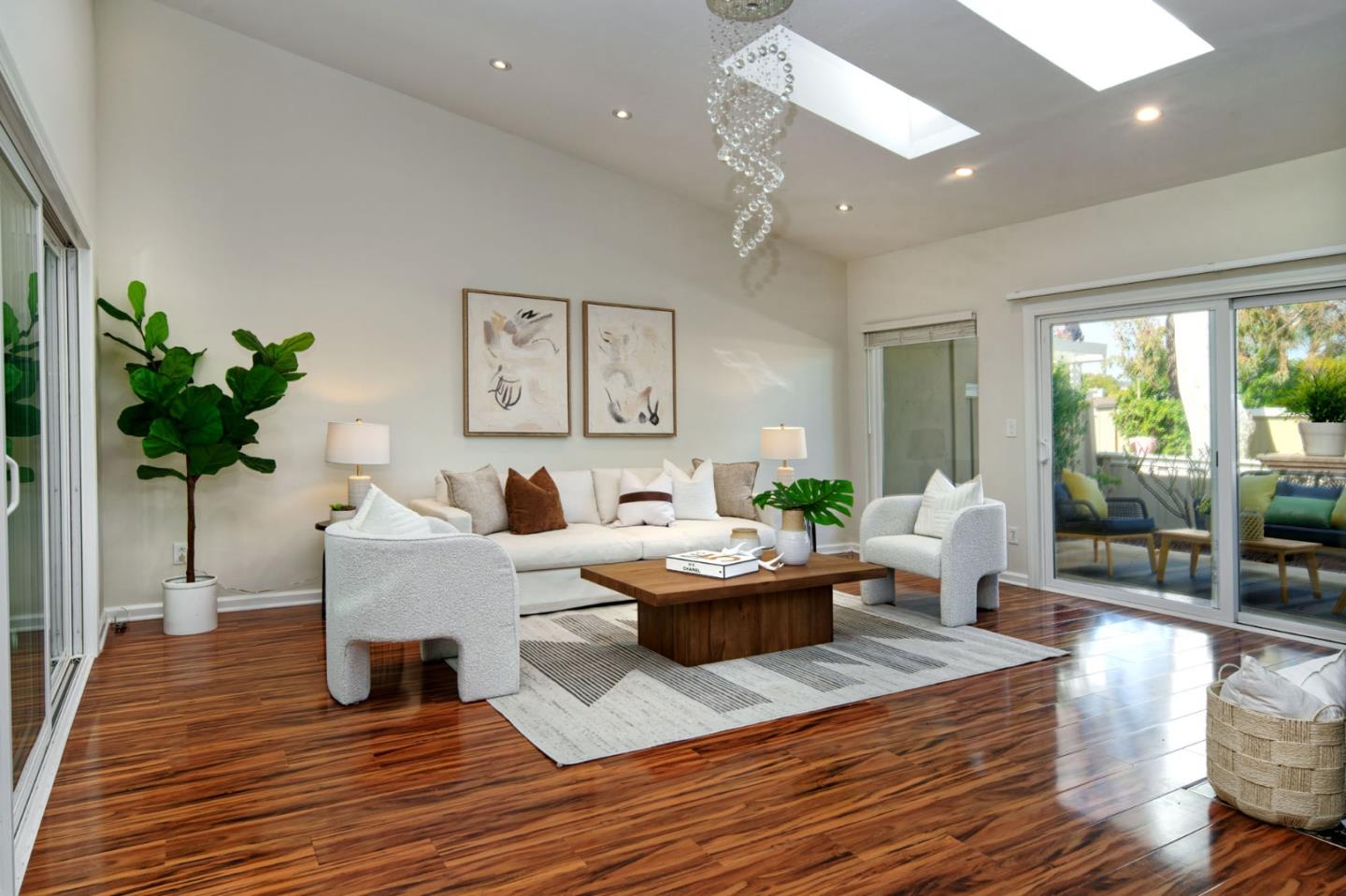 Detail Gallery Image 7 of 38 For 1139 Holly Oak Cir, San Jose,  CA 95120 - 3 Beds | 2 Baths