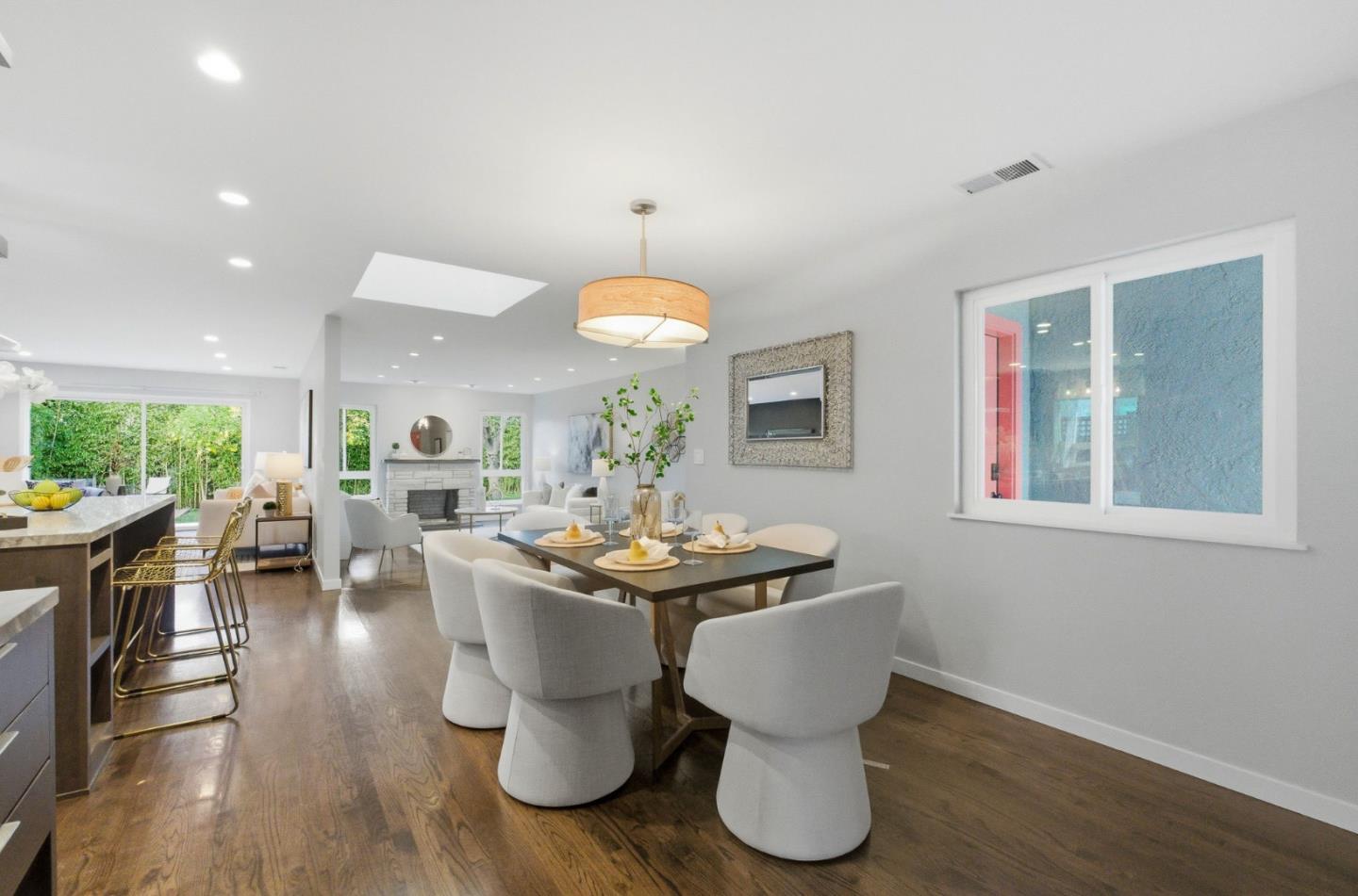 Detail Gallery Image 11 of 35 For 1575 Willowmont Ave, San Jose,  CA 95118 - 4 Beds | 2/1 Baths